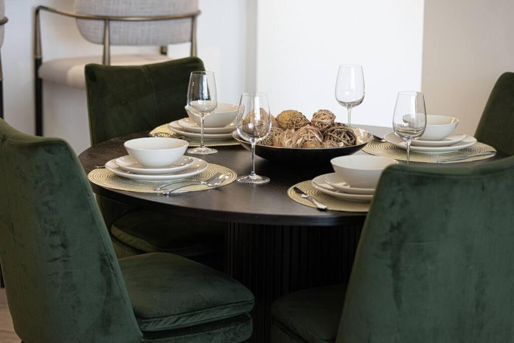 Chic 2 Bed Near Trade Centre With 5 Star Amenities Daire Dubai Dış mekan fotoğraf